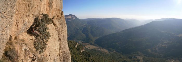 Tercera reunió, balcó panoràmic a l'ombra de la savina, tot un luxe